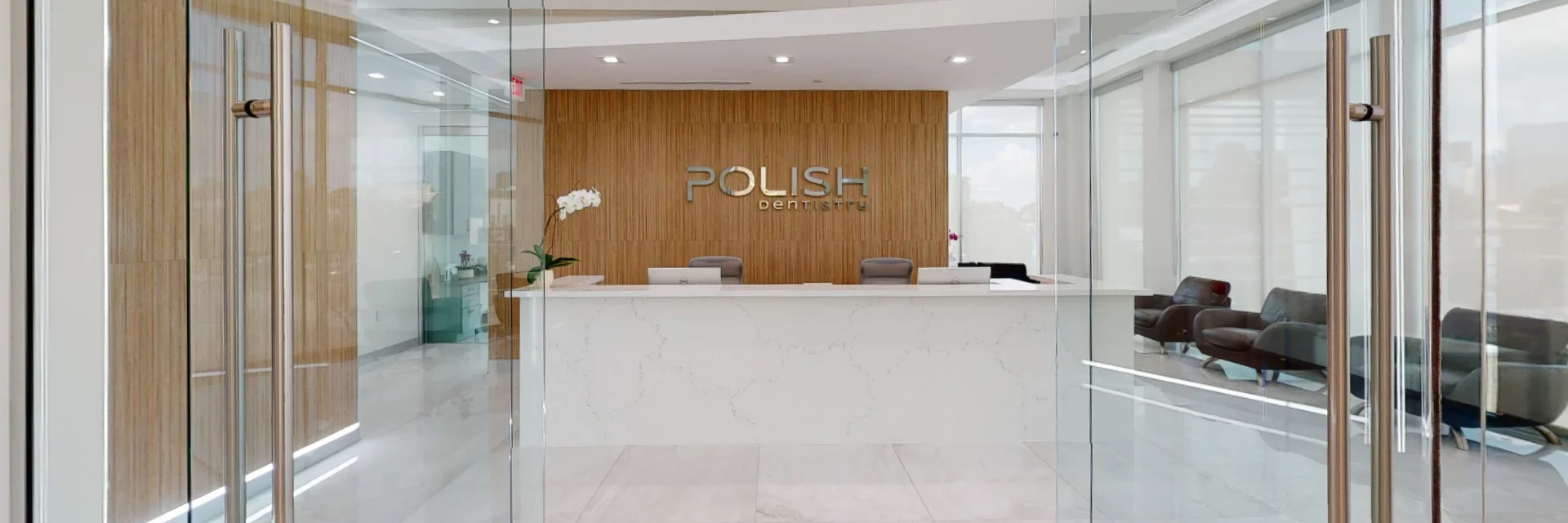 Polish Dentistry Front Desk, Dental Office in Houston, TX, 77006